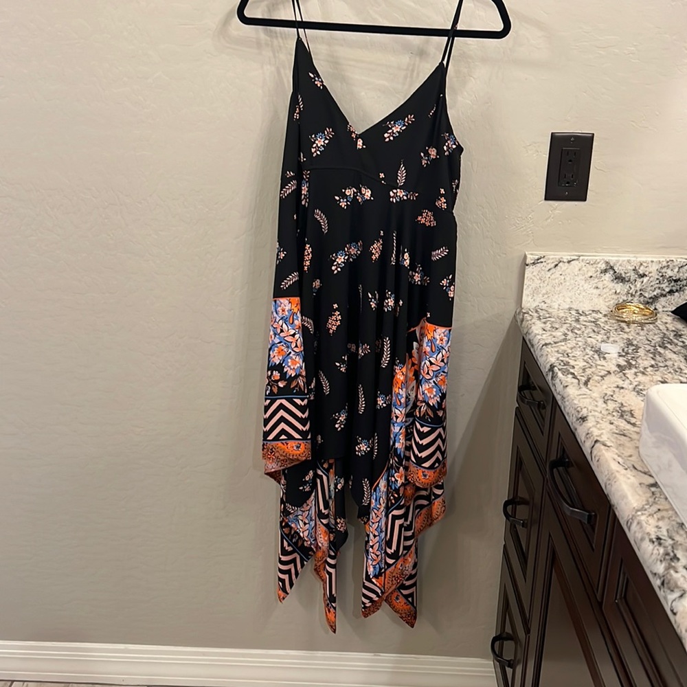Express flowy handkerchief dress. Size Small.